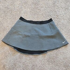 Nike Women's Gray Marled and Black Banded Golf Skirt XL